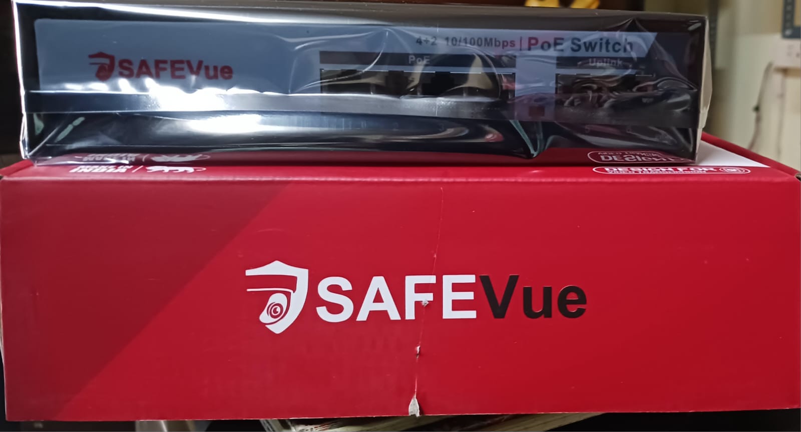 SAFEVue 4 Port POE Switch
