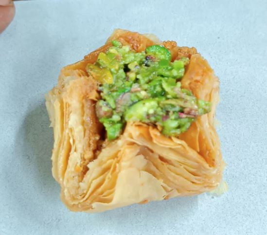 Pista Piramid Baklawa